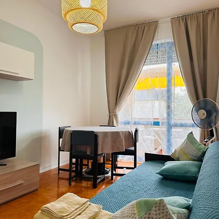 La Casa Di Tomino Apartment *